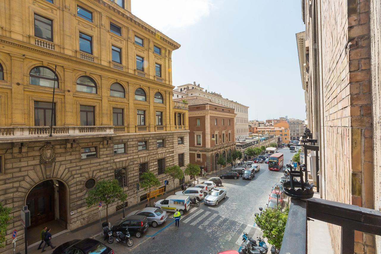 Prestigious Apartment Via Barberini Roma Eksteriør bilde