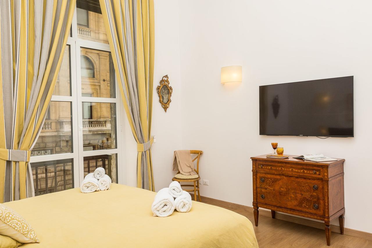 Prestigious Apartment Via Barberini Roma Eksteriør bilde